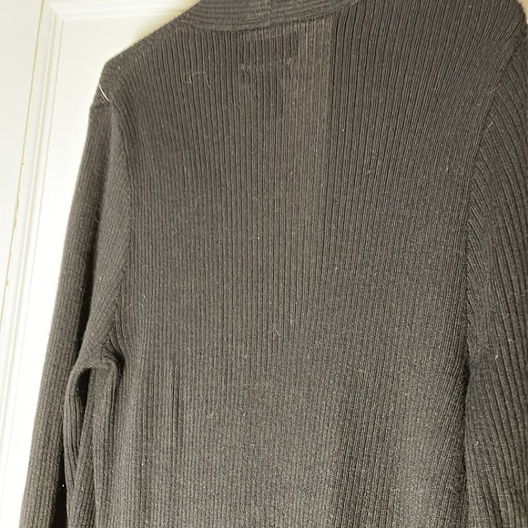 Ladies long swing black wool sweater by Nanette. Size large. - Picture 6 of 7